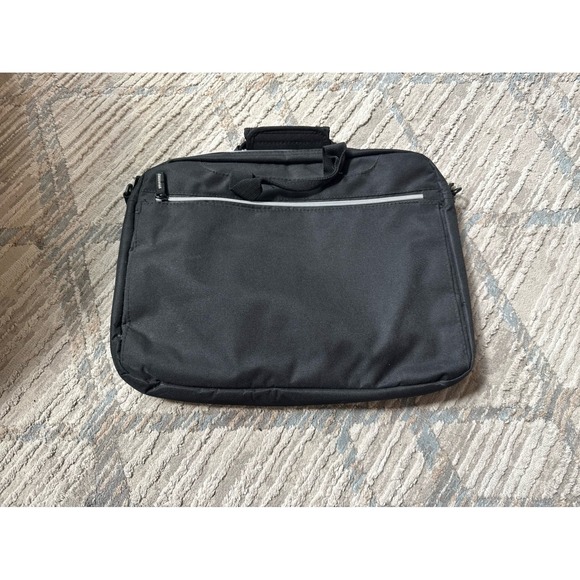 Toshiba Other - Toshiba PA1449U-1EC6 16-inch Lightweight Laptop Carrying Case Sleeve Computer